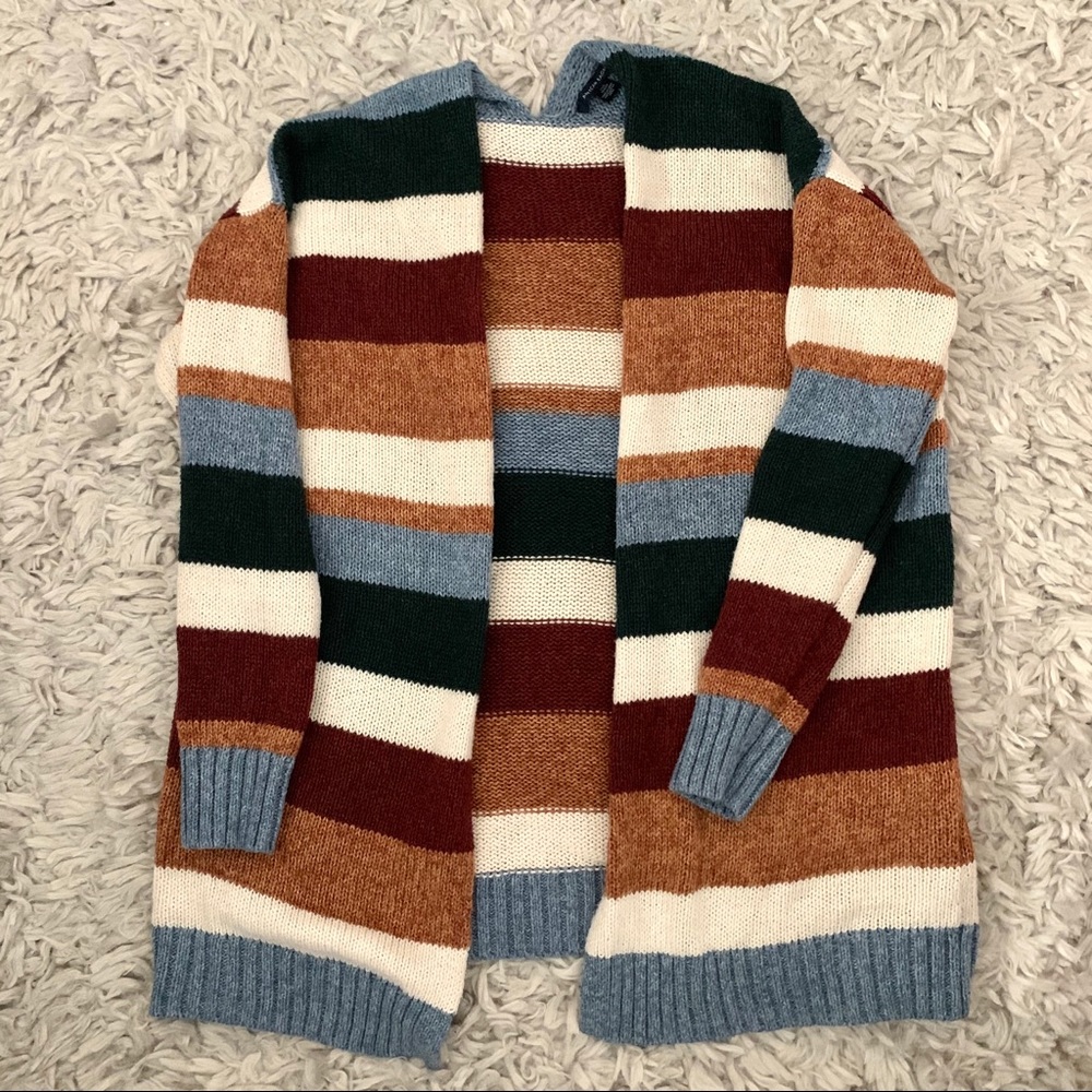 AE Cardigan